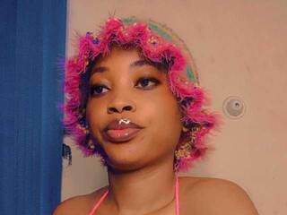 Erotyczny czat wideo Flirty4uxx