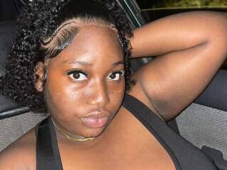 Erotyczny czat wideo Fluffydiva