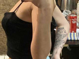 Erotyczny czat wideo FollowMe069