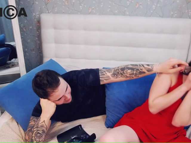 Zrzuty ekranu transmisji ForeverYounga