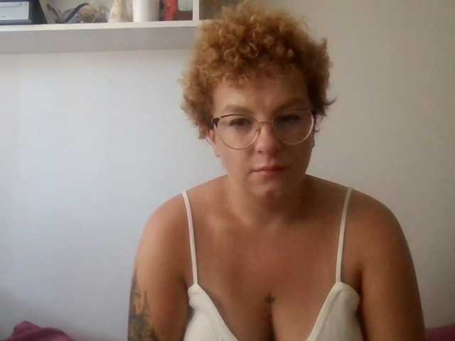 Zrzuty ekranu transmisji FrancesLovely