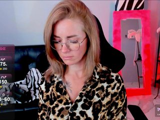Erotyczny czat wideo FreyaFindomFitGoddess