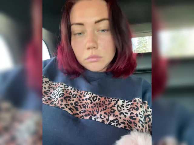 Zrzuty ekranu transmisji Fullgirl