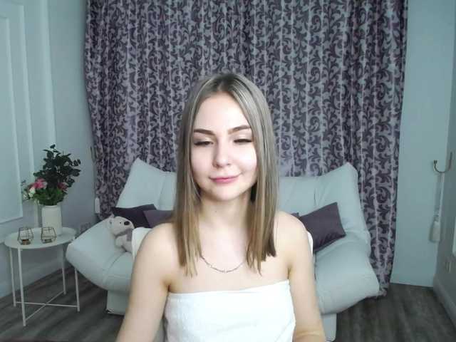 Zdjęcia FunnyMeeting [none] towel show! hi guys! wish u a great friday! lets have fun in pvt! if u like my smile tip 44 toks) kiss