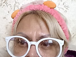 Erotyczny czat wideo GardenerofIllusions