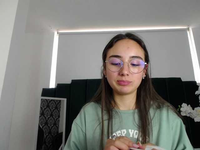 Zrzuty ekranu transmisji Gary-moon-