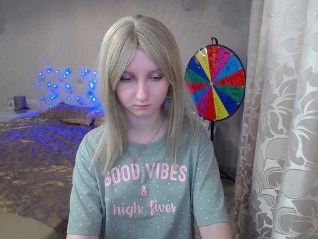 Zdjęcia YourDesserte Hello guys! Welcome to my room) Lets chat and have fun together! PVT-GRP On for you) spin wheel for 150 tks!