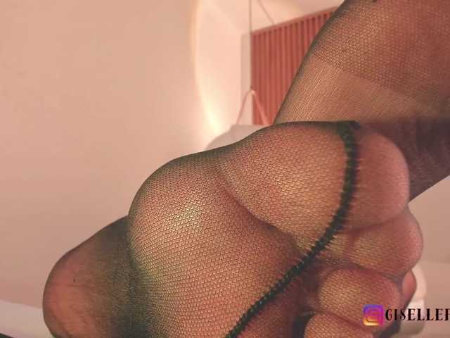 Zdjęcia gigifontaine Your new dream in pantyhose is here! come add me Fav and enjoy me !! #pantyhose #mistress #feet #squirt #bigpussy