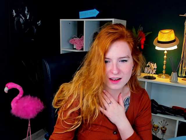 Zdjęcia GigixCHARM Hi loves! #mistress #joi #cei #sph #cuckold #redhead #cbt #buzz