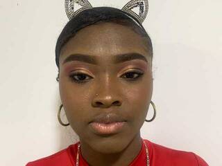 Erotyczny czat wideo GirlQueen