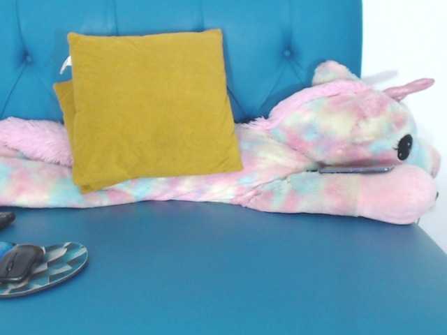 Zrzuty ekranu transmisji gitana-boobs