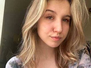 Erotyczny czat wideo GlimmerVamp