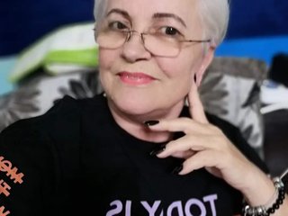 Erotyczny czat wideo GrannyCarla