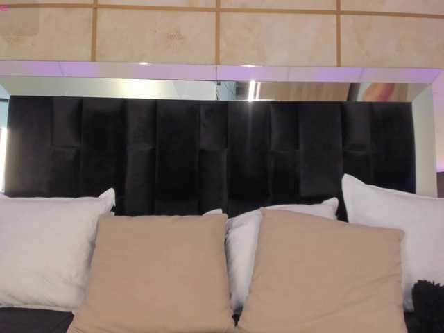 Zrzuty ekranu transmisji GretaVelvet