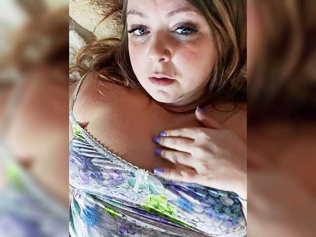 Zrzuty ekranu transmisji FLUFFY_BEAUTY