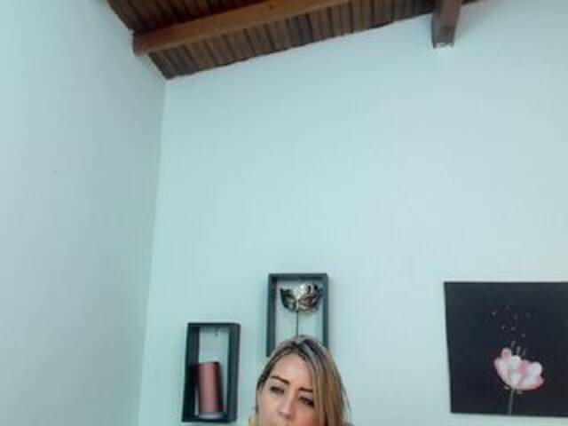 Zrzuty ekranu transmisji hallerusell1