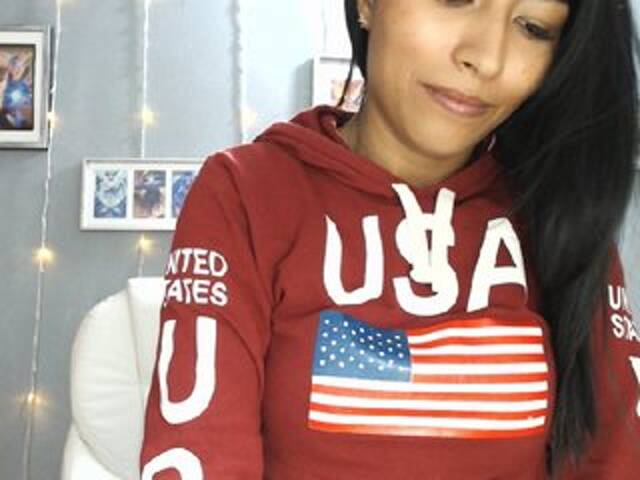 Zrzuty ekranu transmisji hanaelll