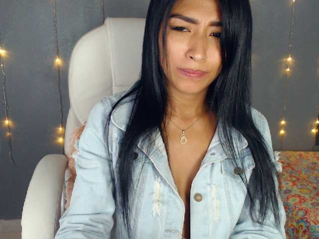 Zrzuty ekranu transmisji hanaelll