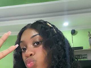 Erotyczny czat wideo Hannan-baker