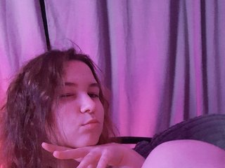 Erotyczny czat wideo hedera_hibe_hime