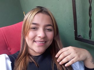 Erotyczny czat wideo HeidyRusell