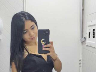 Erotyczny czat wideo HelenaCyrus