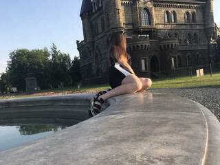 Erotyczny czat wideo HellAngeell