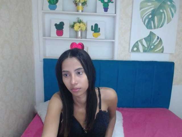 Zrzuty ekranu transmisji HellenBrown