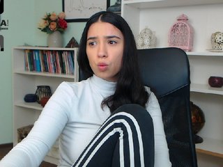 Zdjęcia Henriqua #lovenseon #maybe #squirt #lovense #lush #ohmibod #new #cute #teen #brunette #sensual #pussy