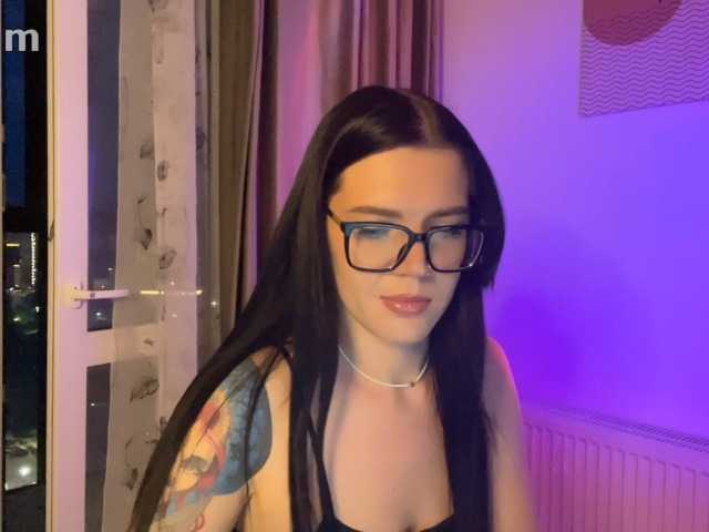 Zrzuty ekranu transmisji Heymollyshy