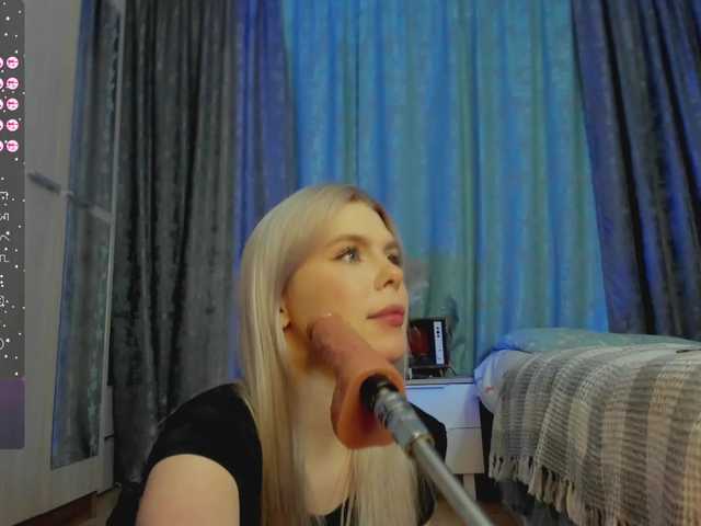 Zrzuty ekranu transmisji CherryGirlfriend