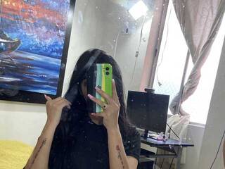 Erotyczny czat wideo HilaryRios