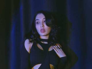 Erotyczny czat wideo HinaChan