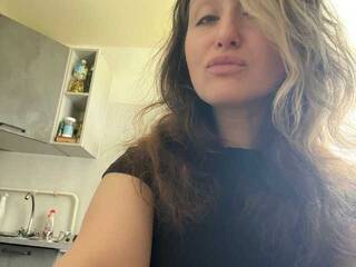 Erotyczny czat wideo Hitraya31