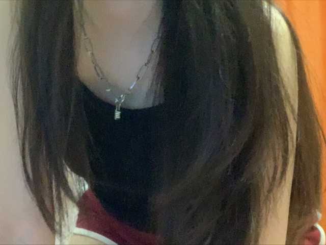 Zrzuty ekranu transmisji HollyAh