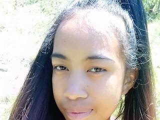 Erotyczny czat wideo Hollybelle