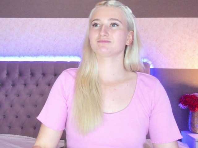 Zrzuty ekranu transmisji HollyTaillor