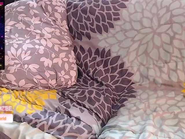 Zrzuty ekranu transmisji _Little_Alizee_x