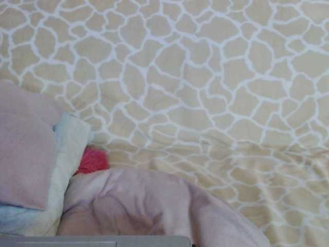 Zrzuty ekranu transmisji HolyJulie