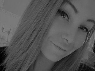 Erotyczny czat wideo HolySweetiePoly