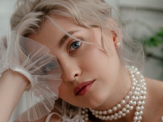 Erotyczny czat wideo HoneyCherry