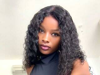 Erotyczny czat wideo Hornylilbirdie