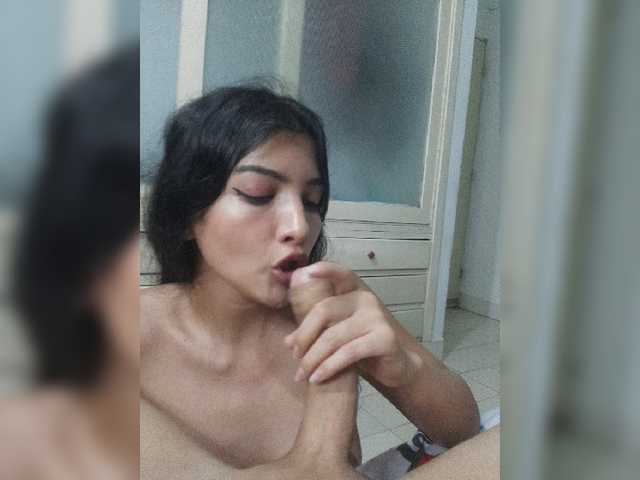Zrzuty ekranu transmisji hot-life-girl