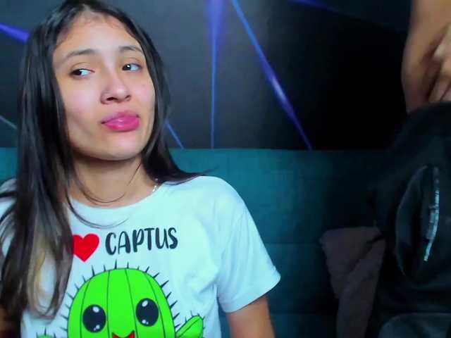 Zrzuty ekranu transmisji hotsexroom