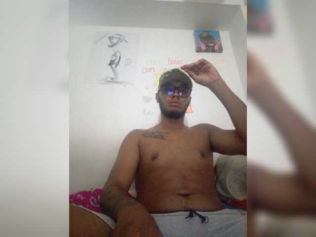 Zrzuty ekranu transmisji hot6col