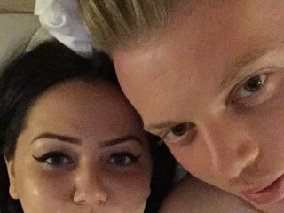 Erotyczny czat wideo HotCouple20