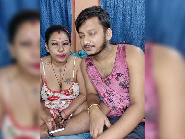 Zrzuty ekranu transmisji hot-couple-ind