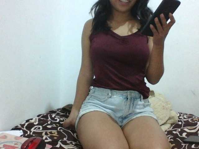 Zrzuty ekranu transmisji HoTGirlie