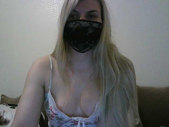 Zrzuty ekranu transmisji Hot-stuff-4u