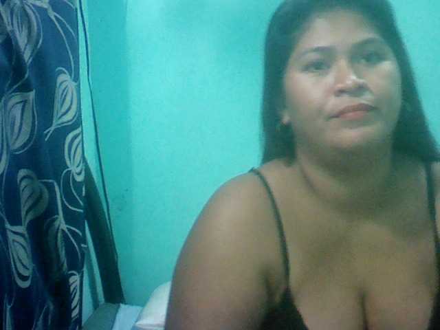 Zrzuty ekranu transmisji HottAsianBabe